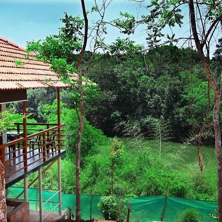 Happydays Hut Villa Mananthavady Bagian luar foto